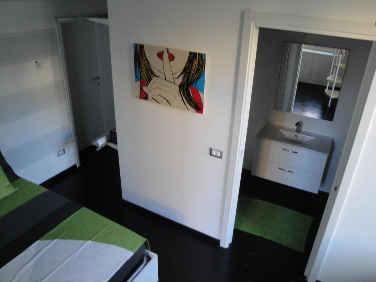 Casa Le Corti Villa Intra Esterno foto